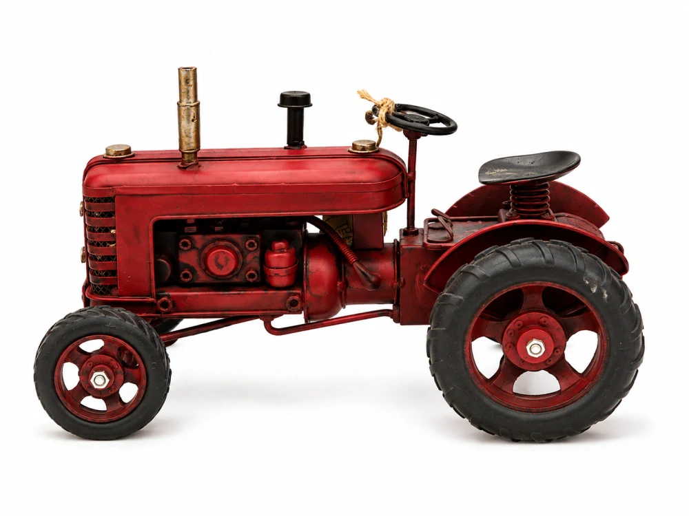 Model / maketa / figurka červený traktor