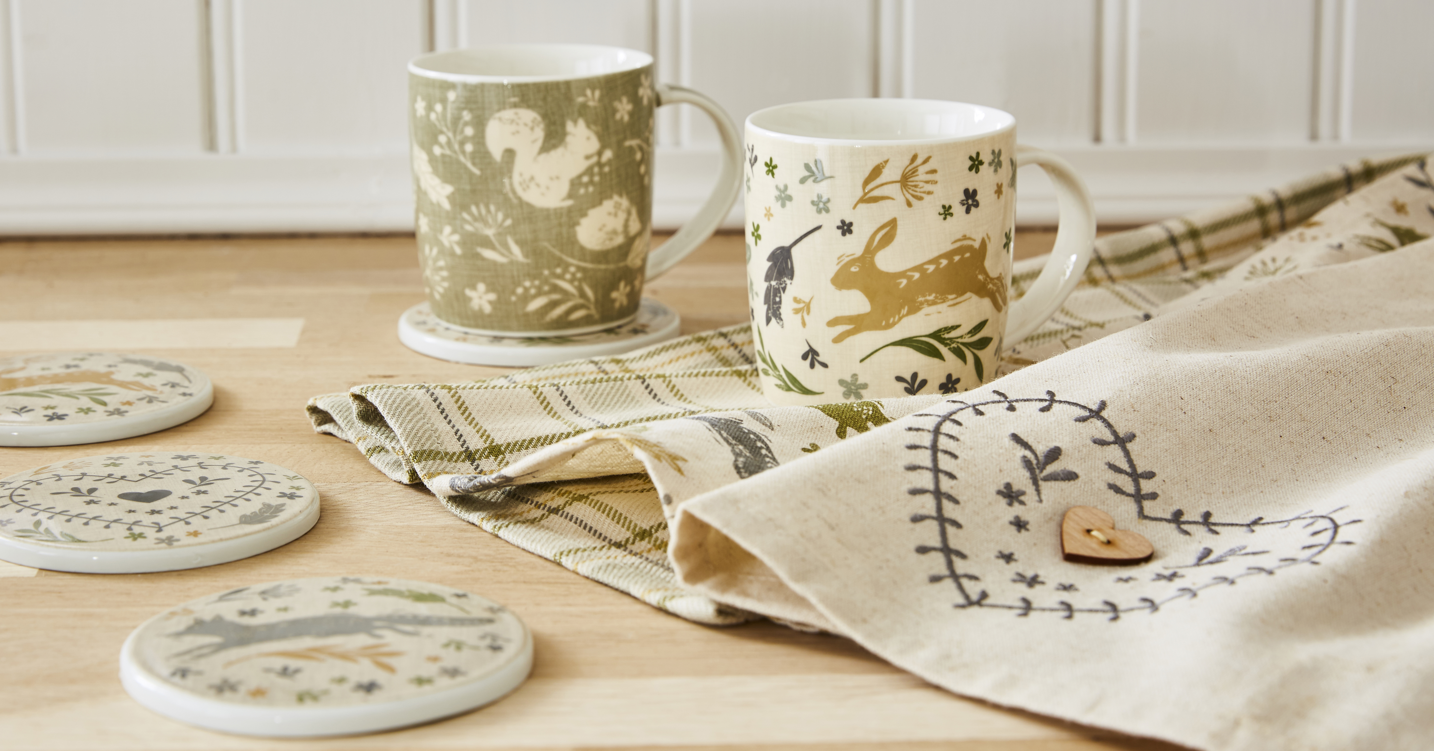 AC9986 WOODLAND sklenice s víkem 1 l